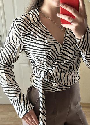 Жіноча блуза зебра h&m