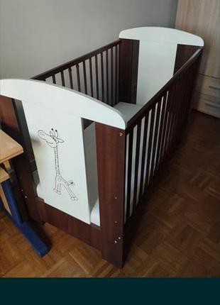 Продам детскую кроветворную кровать с матрасом