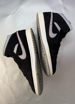 Кросівки air jordan 1 mid black 5