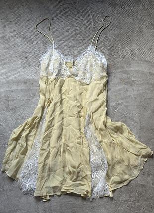 Коротка жіноча сукня zara літня легенька з мереживом