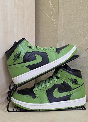 Кроссовки air jordan 1 mid оригинал размер 40.5