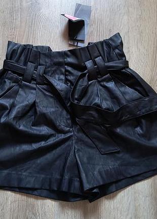 Новые кожаные шортики