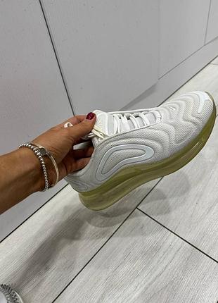 Кросівки nike 720 білі