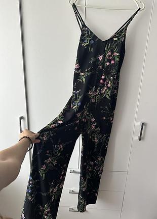 Комбінезон жіночий new look чорний з квітковим принтом