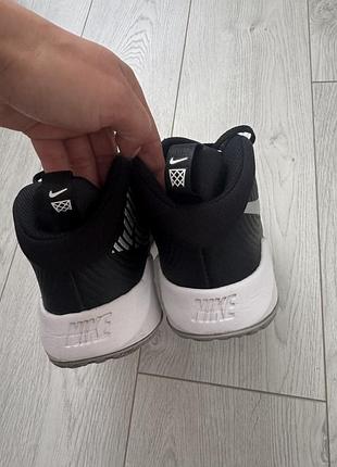 Кросівки nike time hustle 37 розмір 6