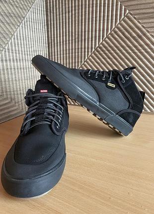 Кеди globe motley mid р 44,5 устілка 29 см.