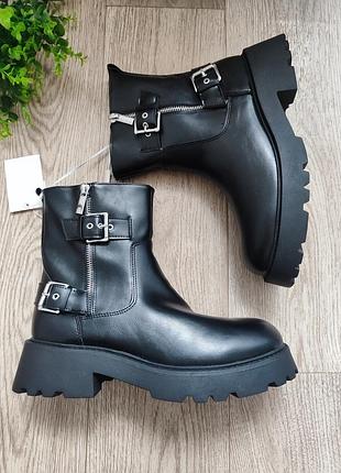 Чоботи zara 39-40