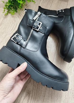 Чоботи zara 39-40 2