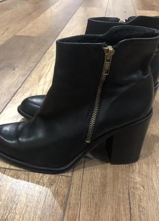 Стильные ботинки helene rouge