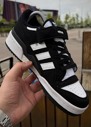 Кросівки  forum low 3