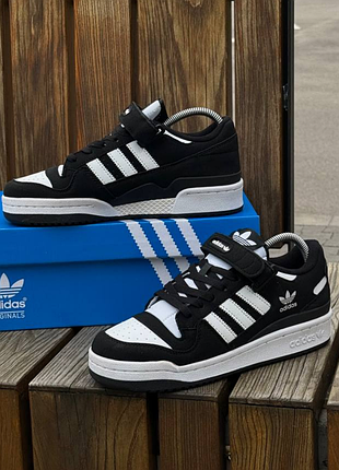 Кросівки  forum low 4