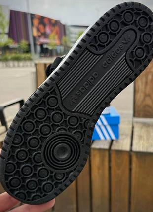 Кросівки  forum low 8