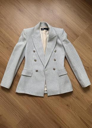 Жіночий піджак zara блакитний твідовий розмір s