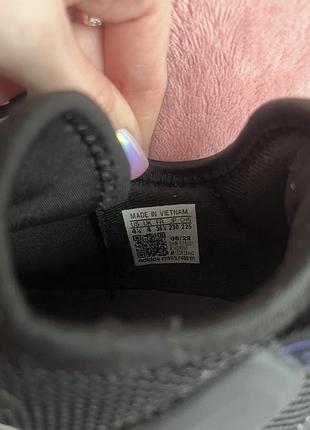 Кросівки adidas чорні 36 6