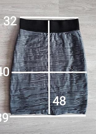 Сіра фактурна міні спідниця h&m 2