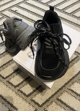 Кросівки balenciaga чорні, довжина устілки 23 см