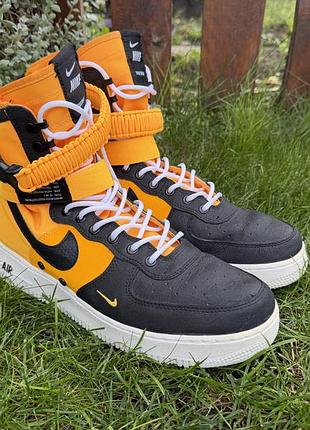 Оригінальні високі кросівки nike sf air force 1 high laser orange 864024-800 р45/29см
