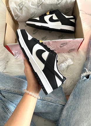 Nike sb dunk low black white charm 5