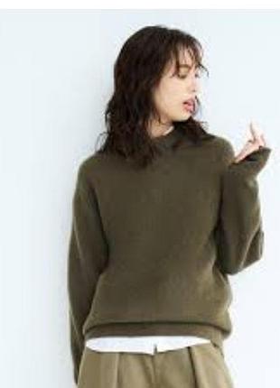 Подовжений светр  оверсайз  uniqlo
