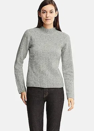 Жіночий светр uniqlo сірий в рубчик