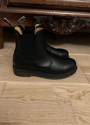 Оригінальні черевики dr. martens 2976 челсі (чорні, eu 37)