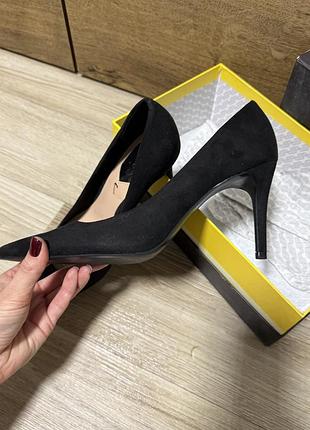 Туфли лодочки черные stradivarius 3