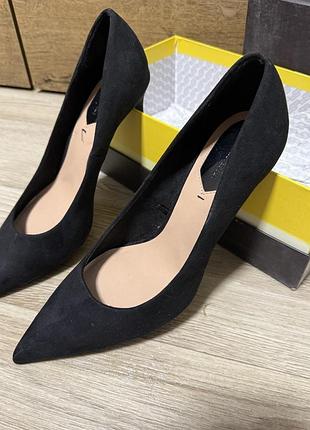 Туфли лодочки черные stradivarius 5