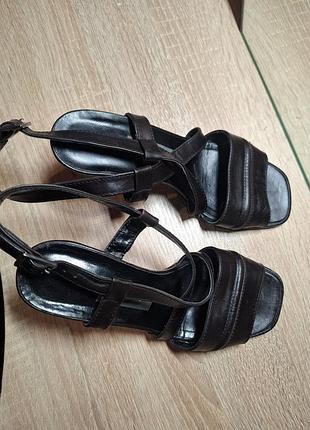 Кожаные винтажные босоножки bally (оригинал), р. 35