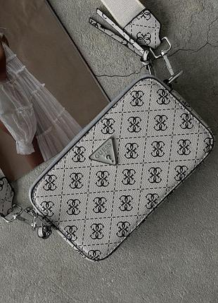 Сумка для жінок guess 4g чорна 3