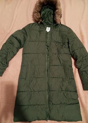 Пуховик жіночий зимовий з капюшоном та хутром, темно-зелений