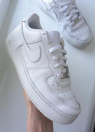 Шкіряні кросівки nike air force 1