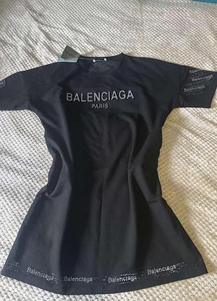 Жіноче платя balenziaga на розмір 48.