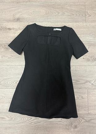 Коротка жіноча сукня zara чорна