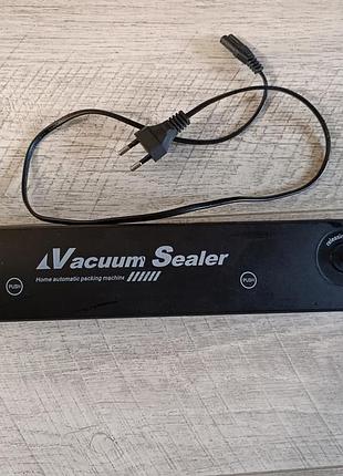 Вакуумный упаковщик продуктов вакууматор vacuum sealer черный б/у