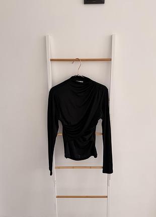 Лонгслів жіночий h&m чорний з особливим дизайном