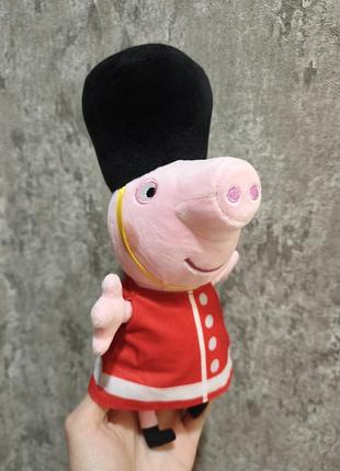 Свинка пеппа гвардиец peppa pig