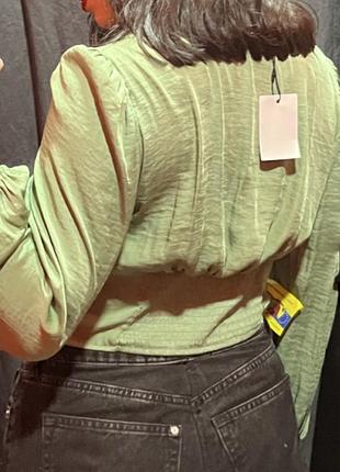 Блуза жіноча stradivarius укорочена зелена 2