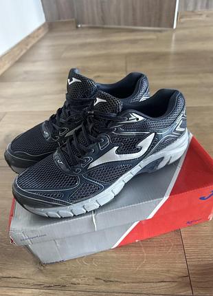 Кросівки чоловічі joma чорні, розмір 44