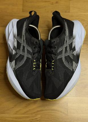 Кросівки чоловічі asics novablast 5 black 1011b974