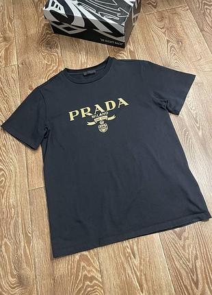 Чоловіча футболка prada чорна розмір m