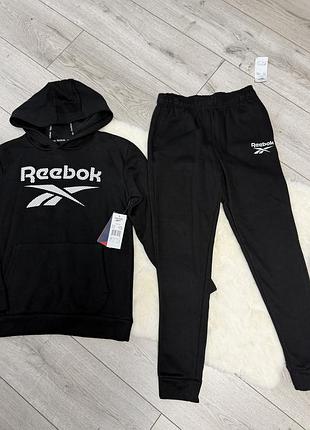 Новий спортивний костюм reebok 🖤 152