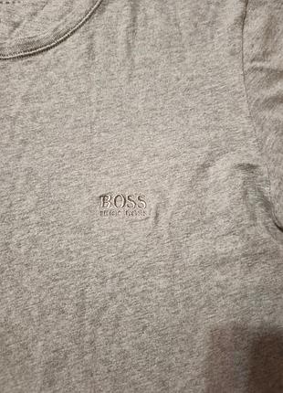 Базовая футблока от hugo boss 3