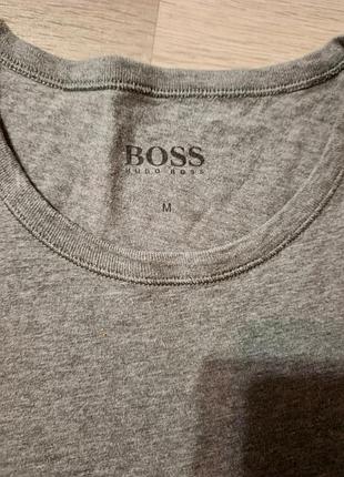 Базовая футблока от hugo boss 4