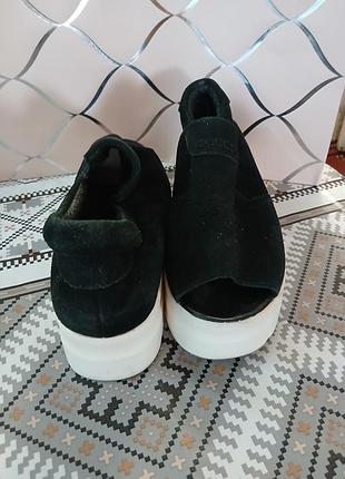 Продам черевики 3
