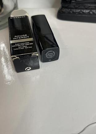 Губна помада givenchy 6