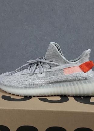 Кросівки yeezy жіночі/чоловічі