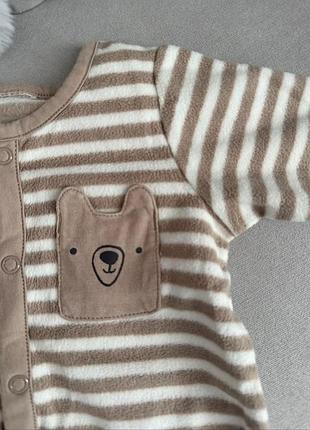 Чоловічок для хлопчиків zara + теплий комбез 1-3 місяців дуже в гарному стані шапочки 2 по 150 ,теплий боді + комбез 300 гривень 2