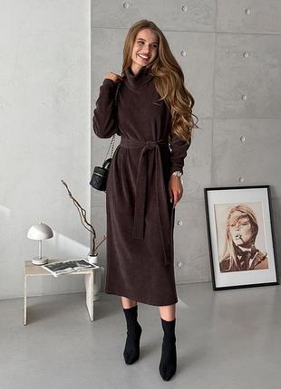 Длинное платье с пояском и высоким горлом шоколадное merlini ferra 700002304
