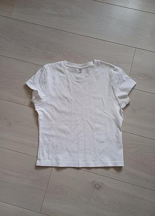Футболка uniqlo
