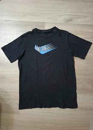 Футболка від nike